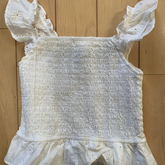 Girls capri pants and white eyelet top - Picture 2 of 3